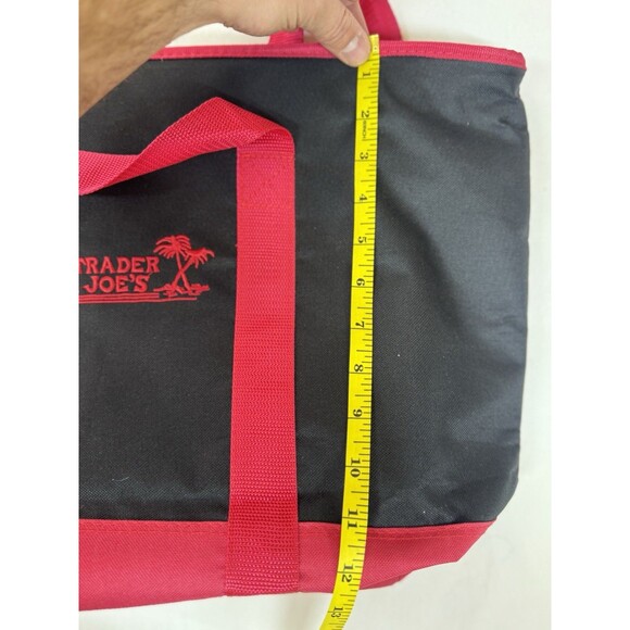Trader Joe's Cooler Tote Bag Insulated Shopper Black Red Reusable - Picture 5 of 6